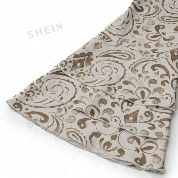 NWOT Shein Boho Khaki V-neck Flare Sleeve Dress, Large - Picture 5 of 8